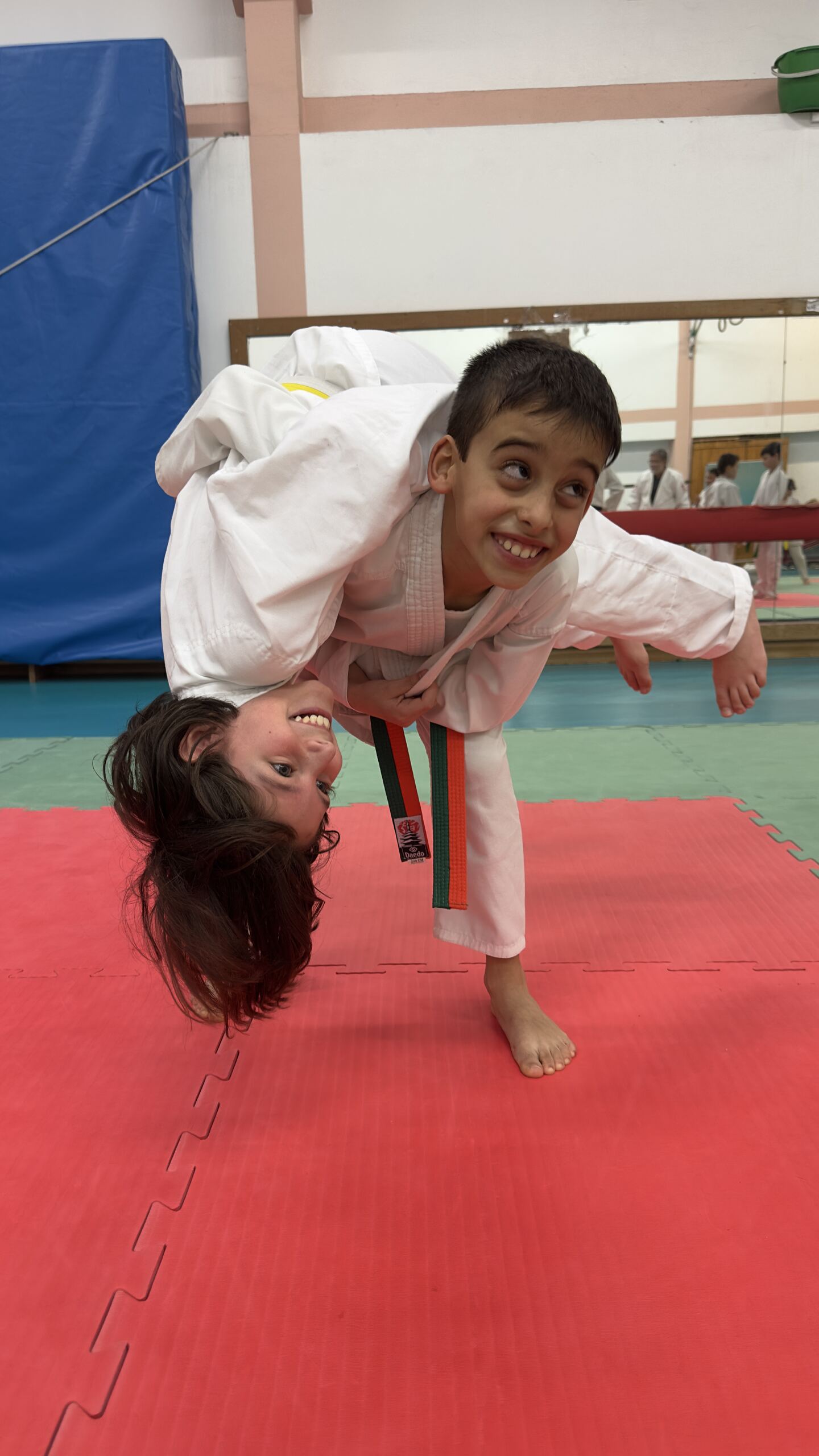 Crianças a praticar Judo em Benfica